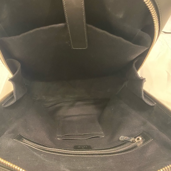 Authentic Gucci Supreme Canvas Backpack - Picture 4 of 11